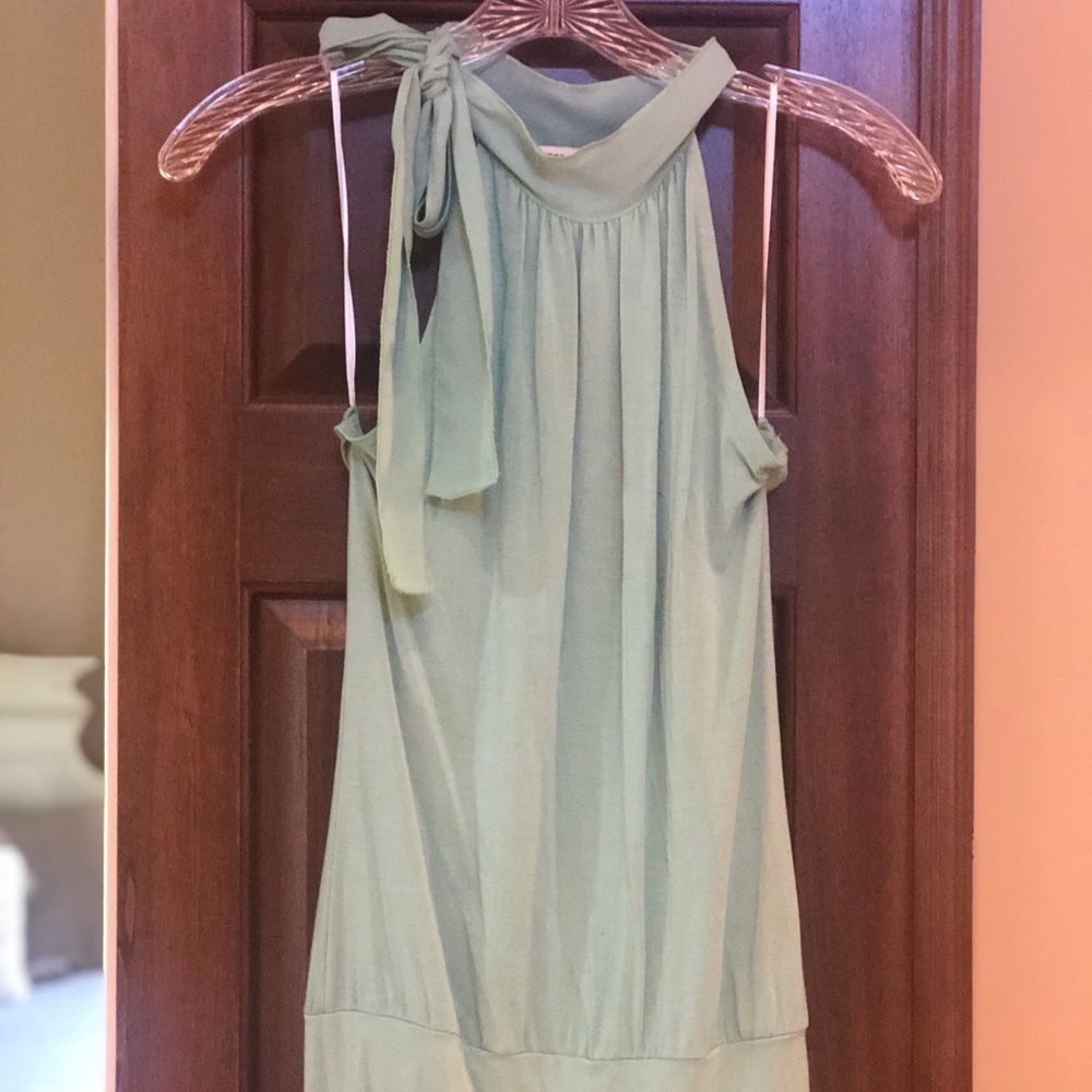 Top - Picture 2 of 3